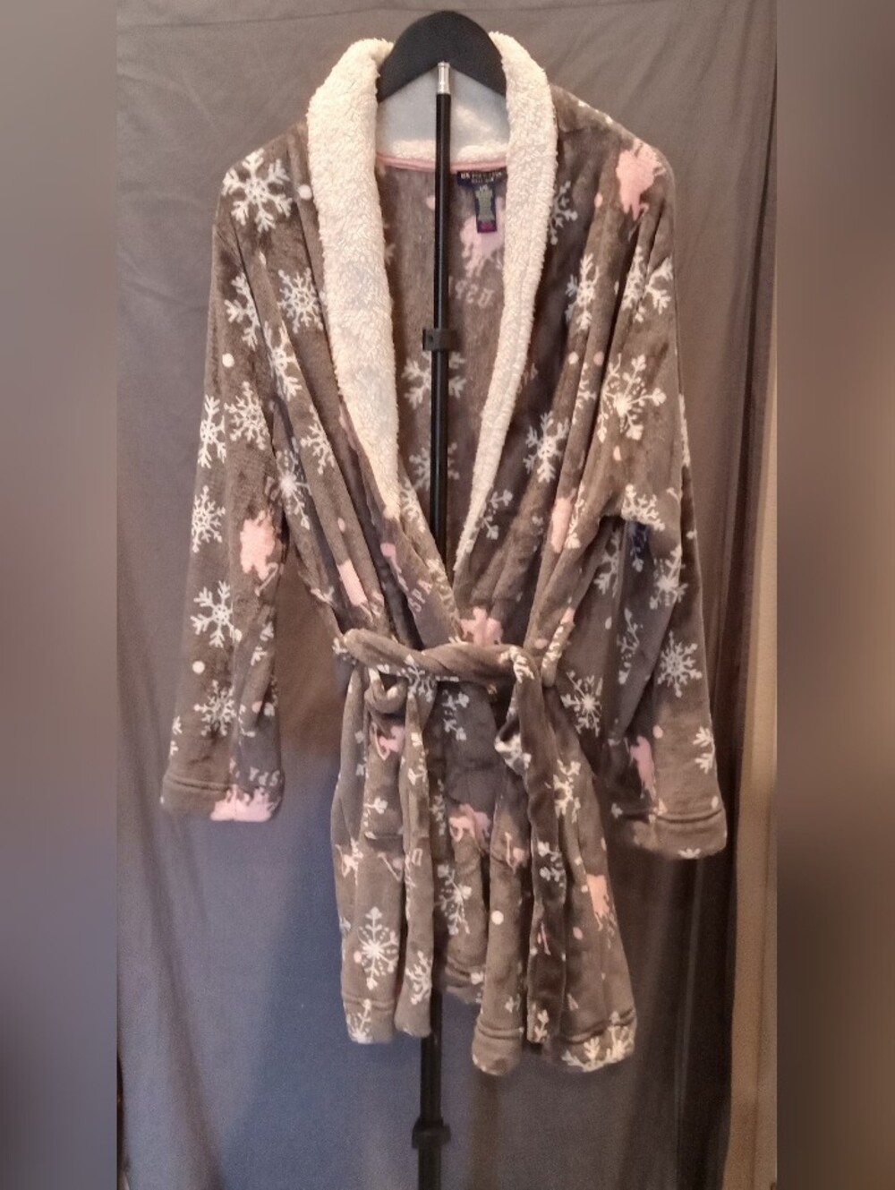 US Polo Assn Gray Fleece Robe with Pink Polo Horse Snowflake Print Womens Size L
